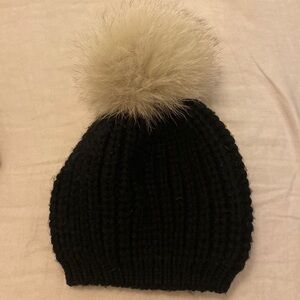 Sandro winter hat with fur pom